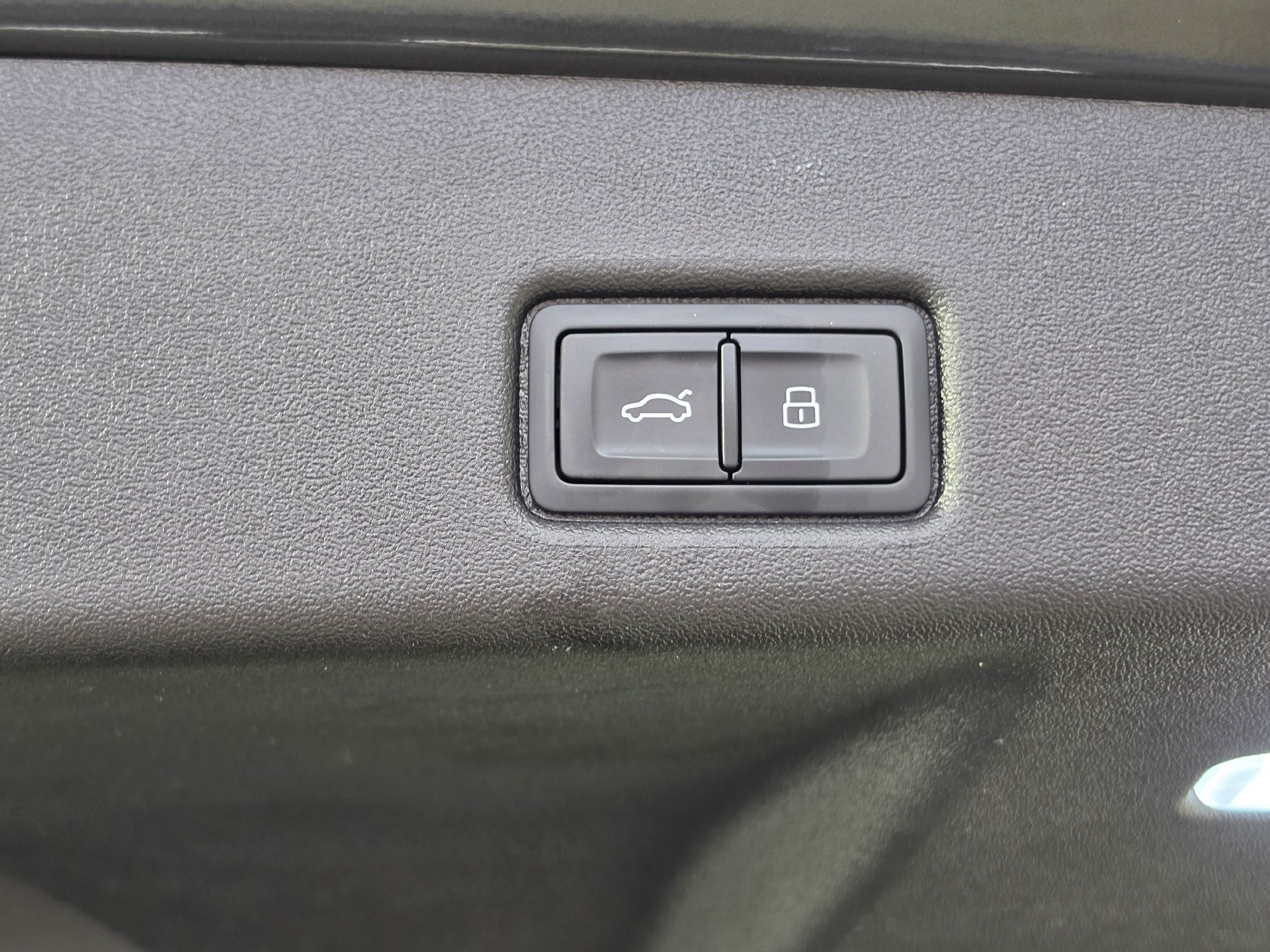 Certified 2025 Audi Q5 Premium w/ Convenience Package AWD/4WD image 44