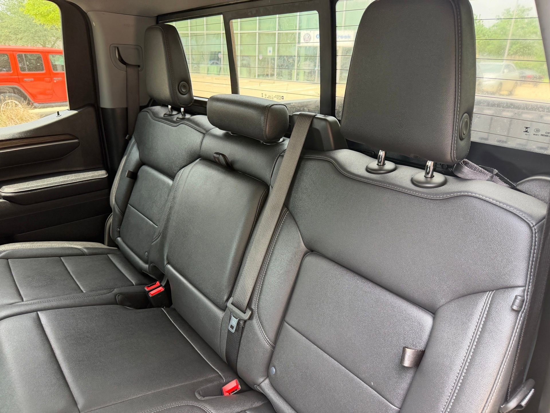 Used 2025 Chevrolet Silverado 1500 LT Trail Boss w/ LT Trail Boss Premium Package AWD/4WD image 25