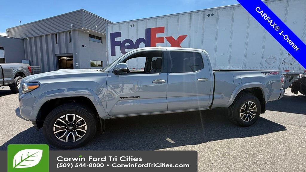 Used 2020 Toyota Tacoma TRD Sport w/ Technology Package AWD/4WD image 5