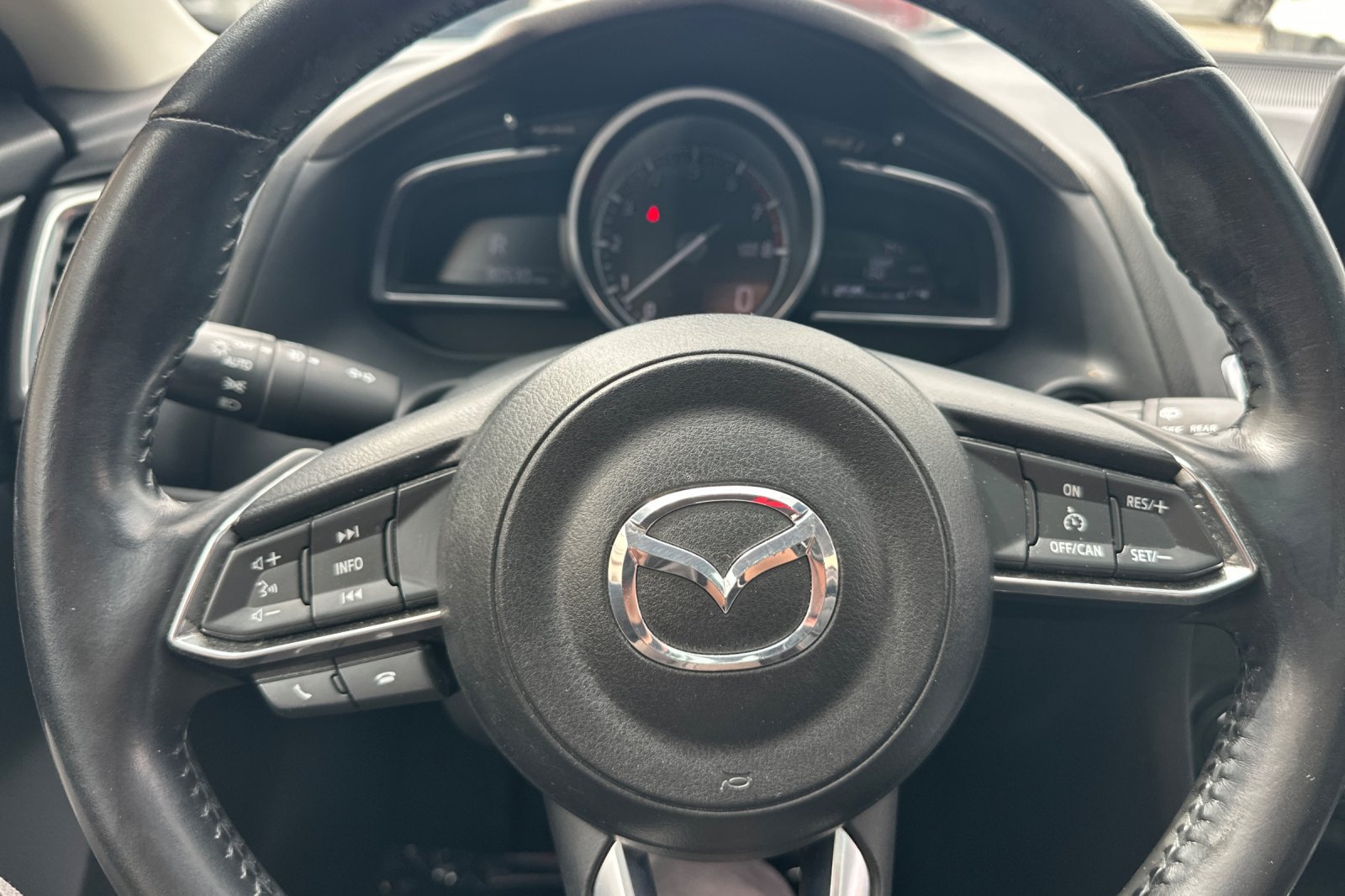 Used 2017 MAZDA MAZDA3 Grand Touring FWD image 10