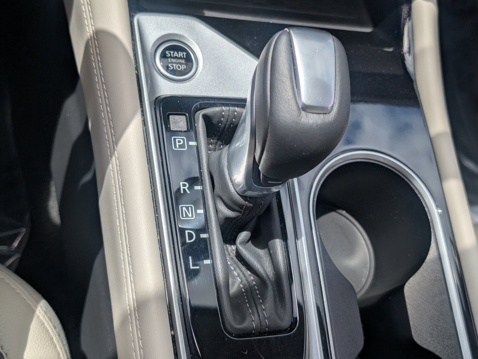 Certified 2025 Nissan Altima 2.5 SL FWD image 25