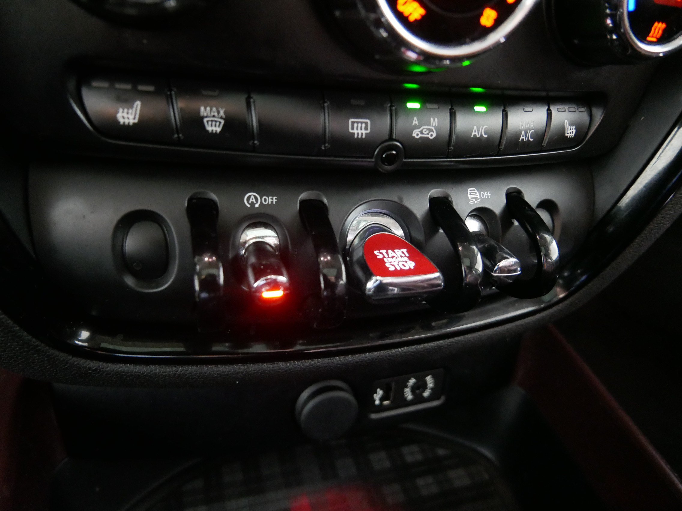 Used 2016 MINI Cooper Clubman S FWD image 29