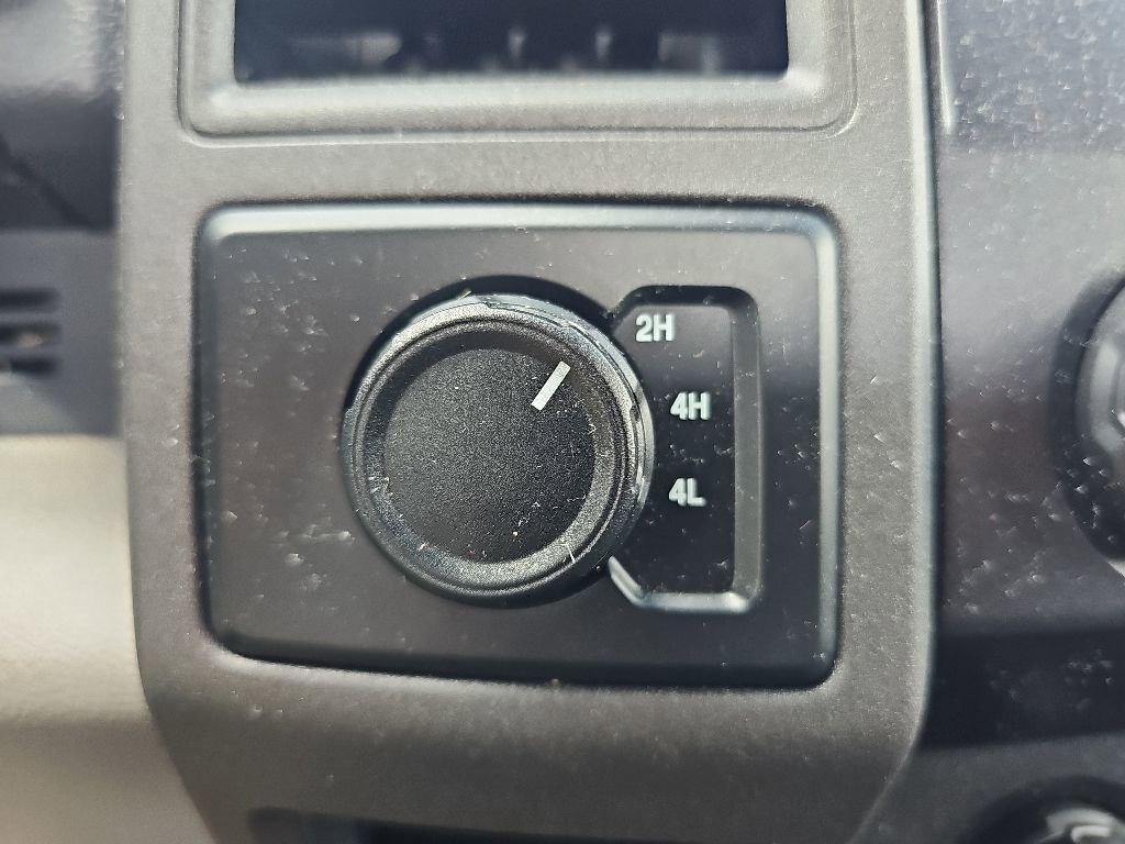 Used 2022 Ford F250 XL w/ Power Equipment Group AWD/4WD image 12