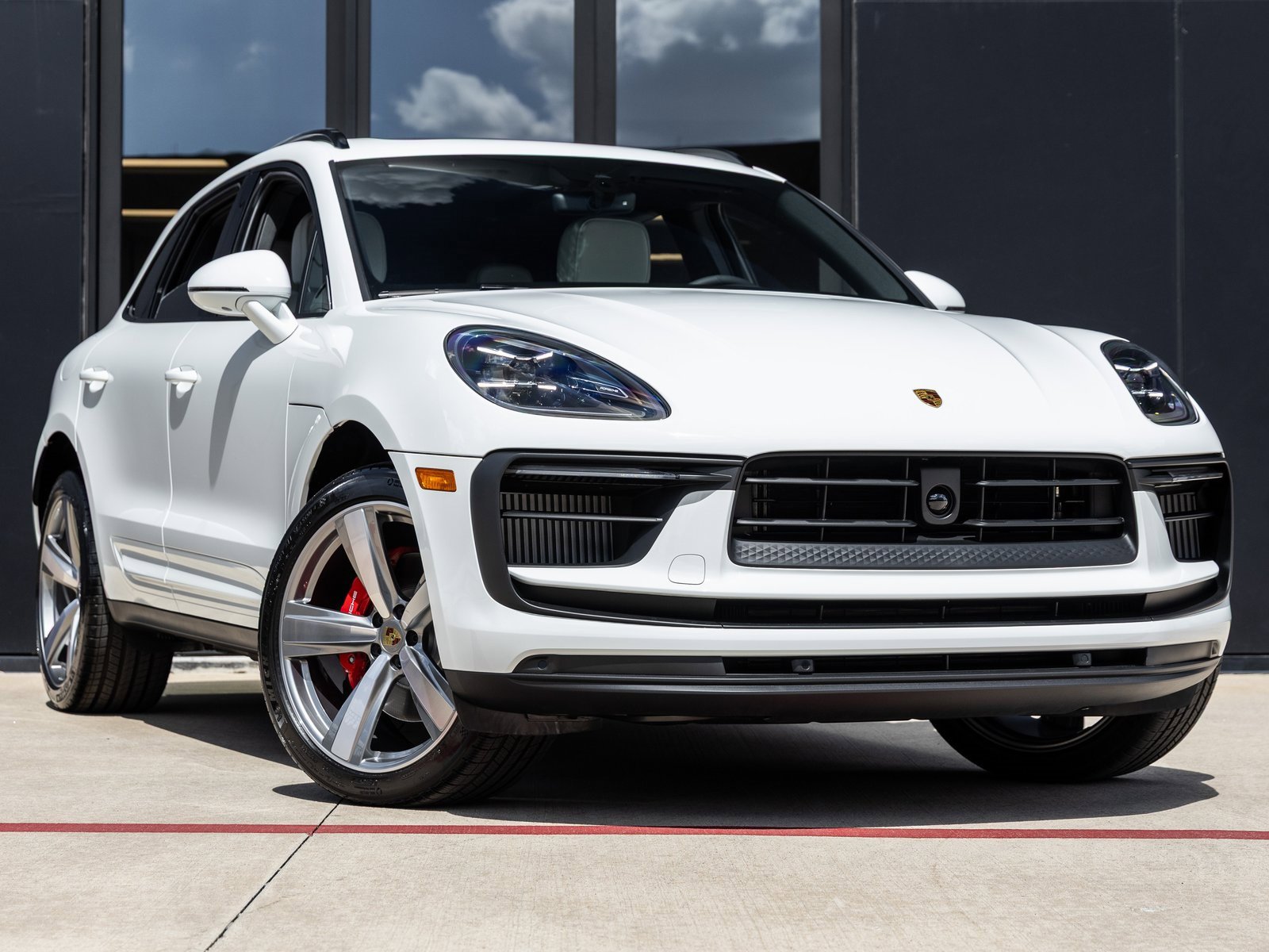 New 2026 Porsche Macan S image 6