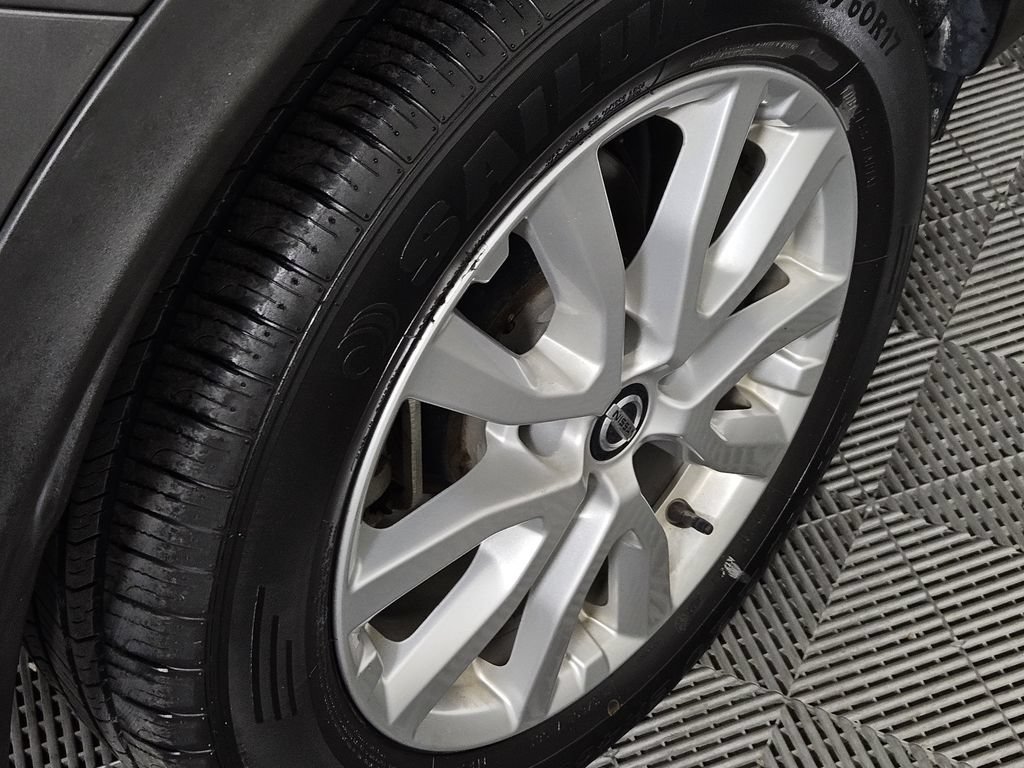 Used 2022 Nissan Rogue Sport S FWD image 6