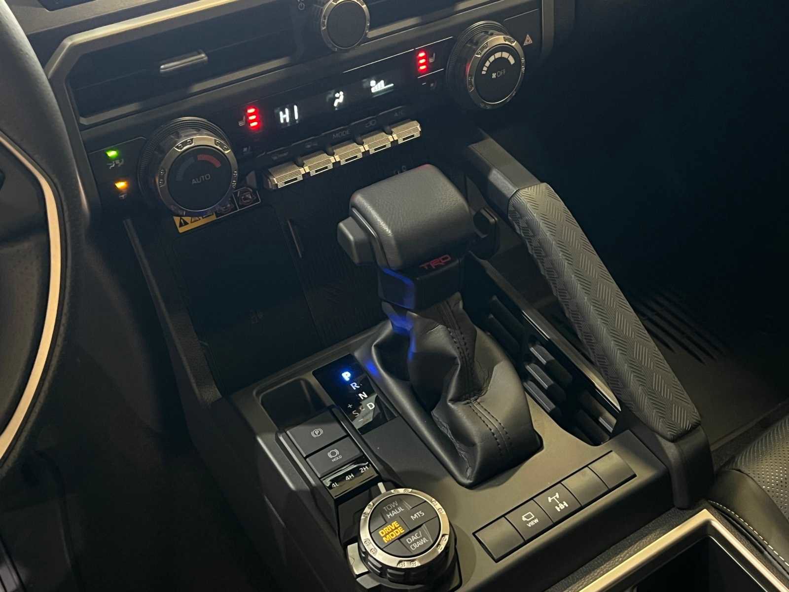 Certified 2025 Toyota 4Runner TRD Off-Road Premium image 23