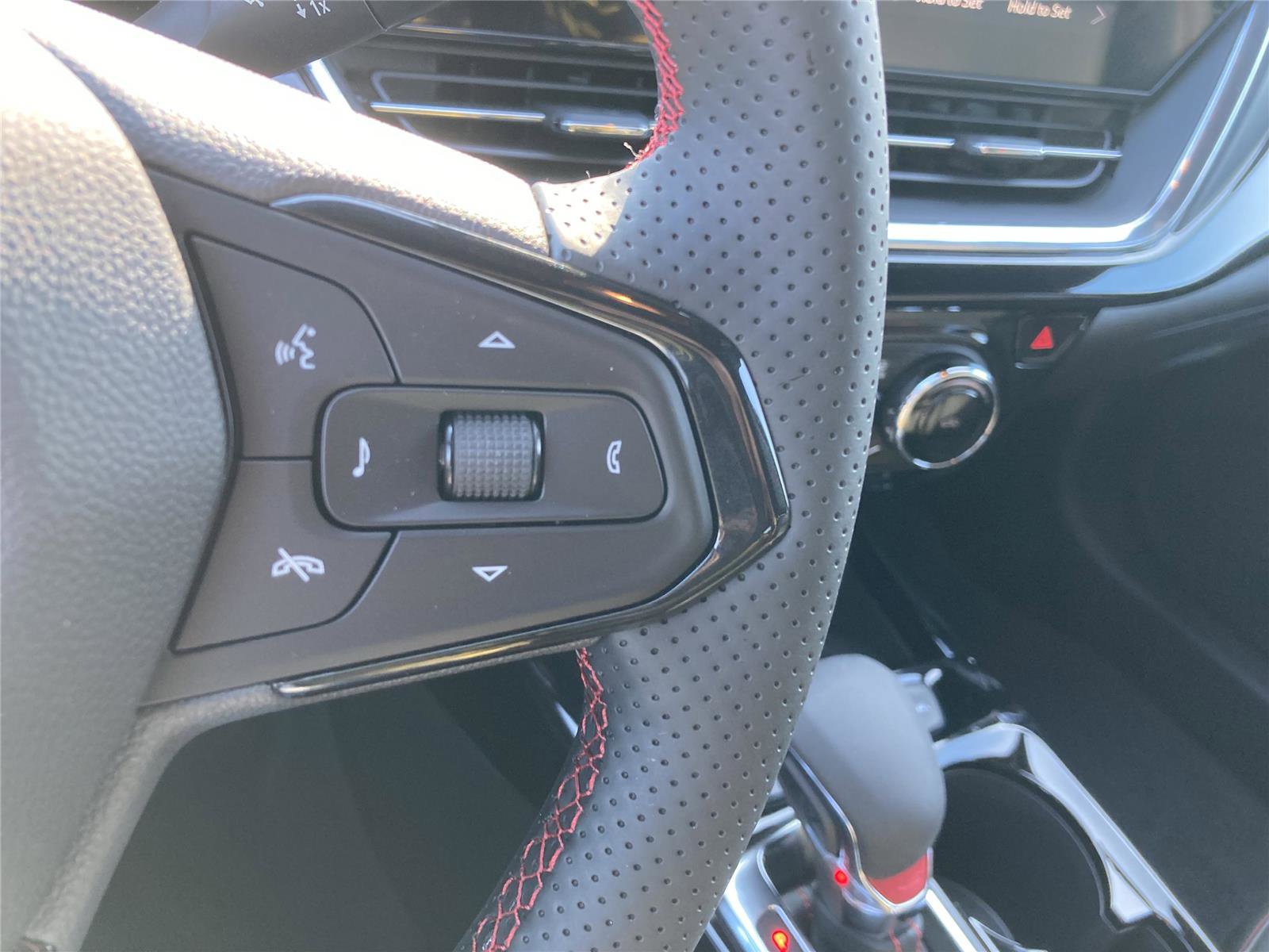 New 2026 Chevrolet Trax RS w/ Sunroof Package image 25