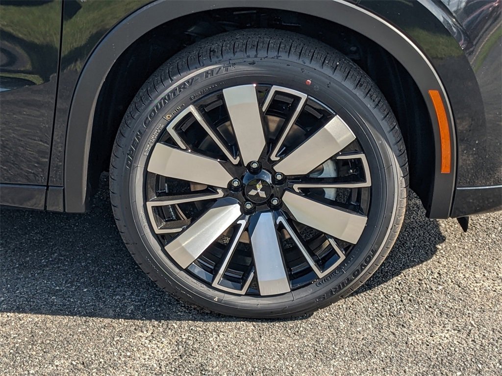New 2025 Mitsubishi Outlander SEL image 11