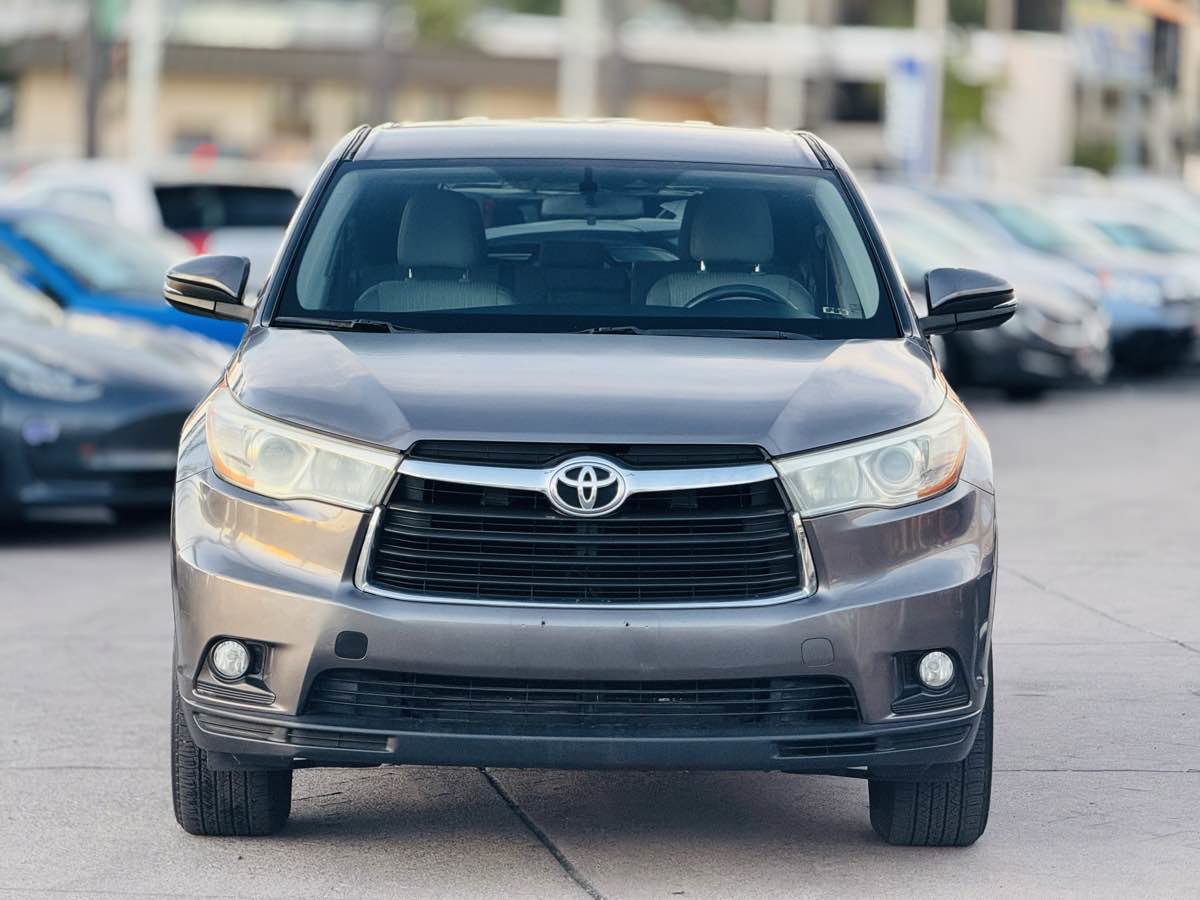 Used 2015 Toyota Highlander Plus image 4
