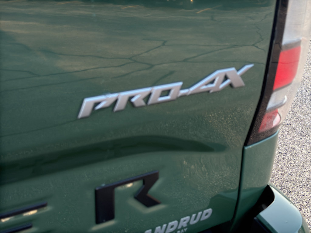 Certified 2022 Nissan Frontier PRO-4X AWD/4WD image 9