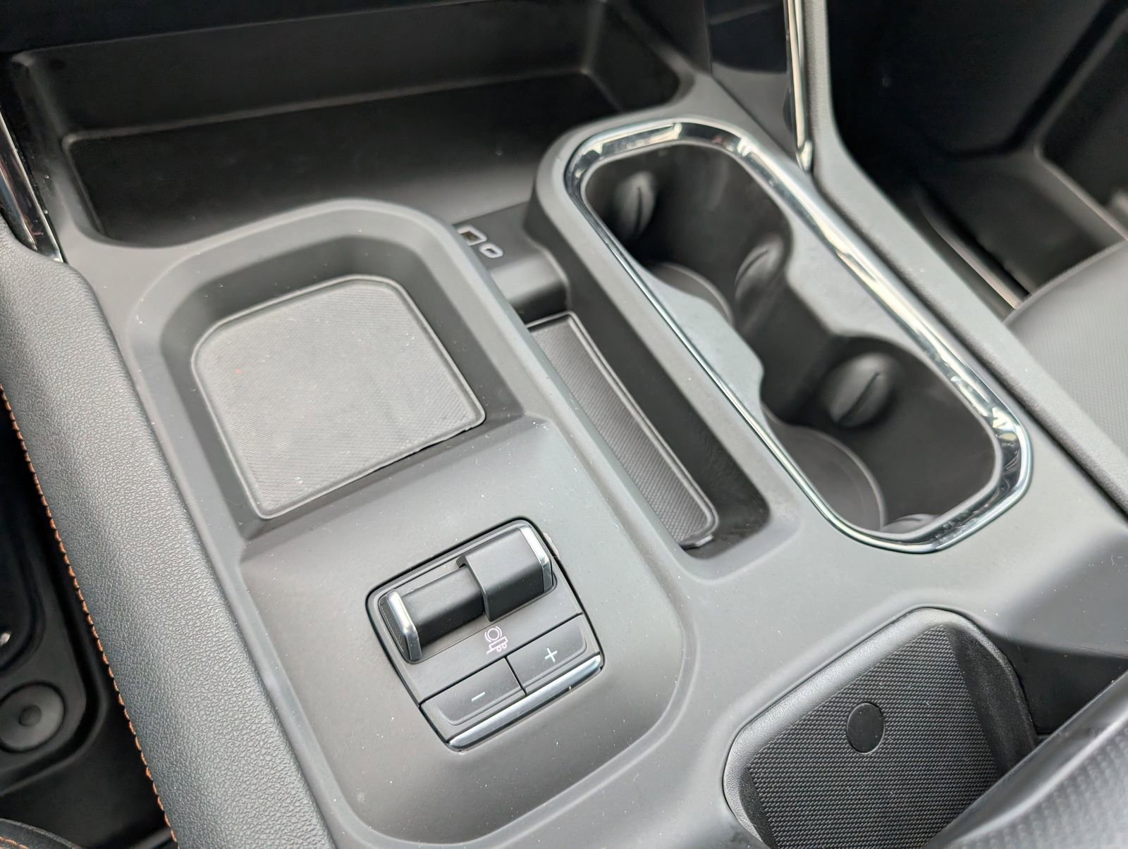 Certified 2025 GMC Sierra 2500 AT4 image 33