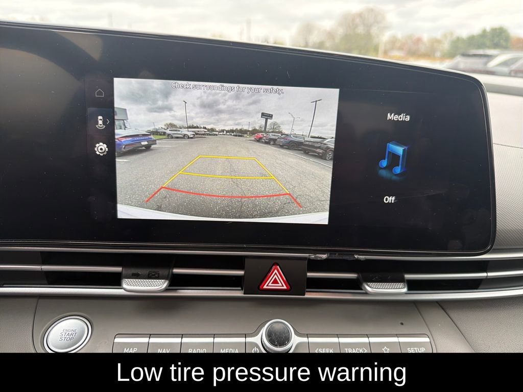 Used 2025 Hyundai Elantra SEL w/ Cargo Package FWD image 20