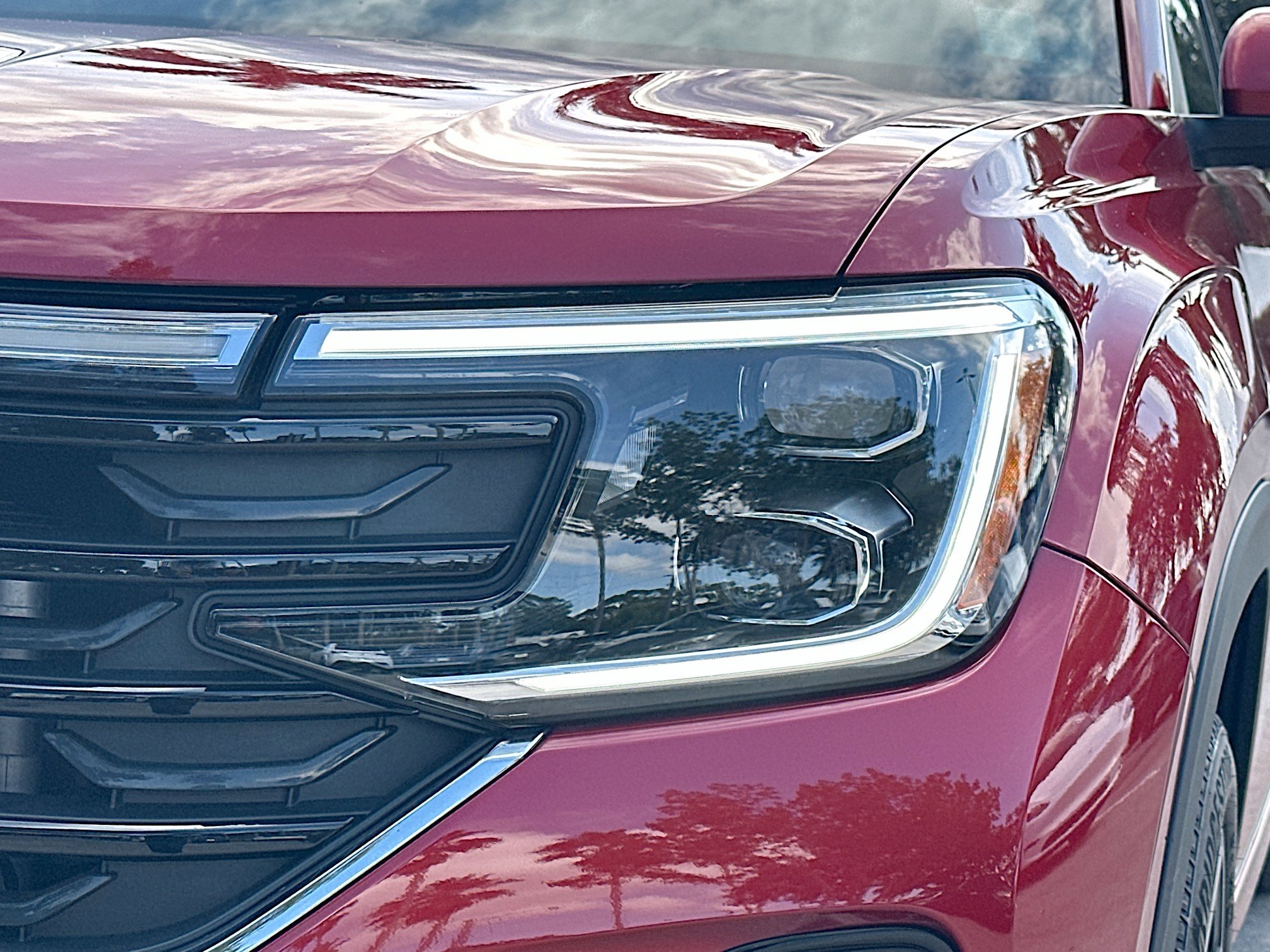 Used 2024 Volkswagen Atlas SEL Premium R-Line image 39