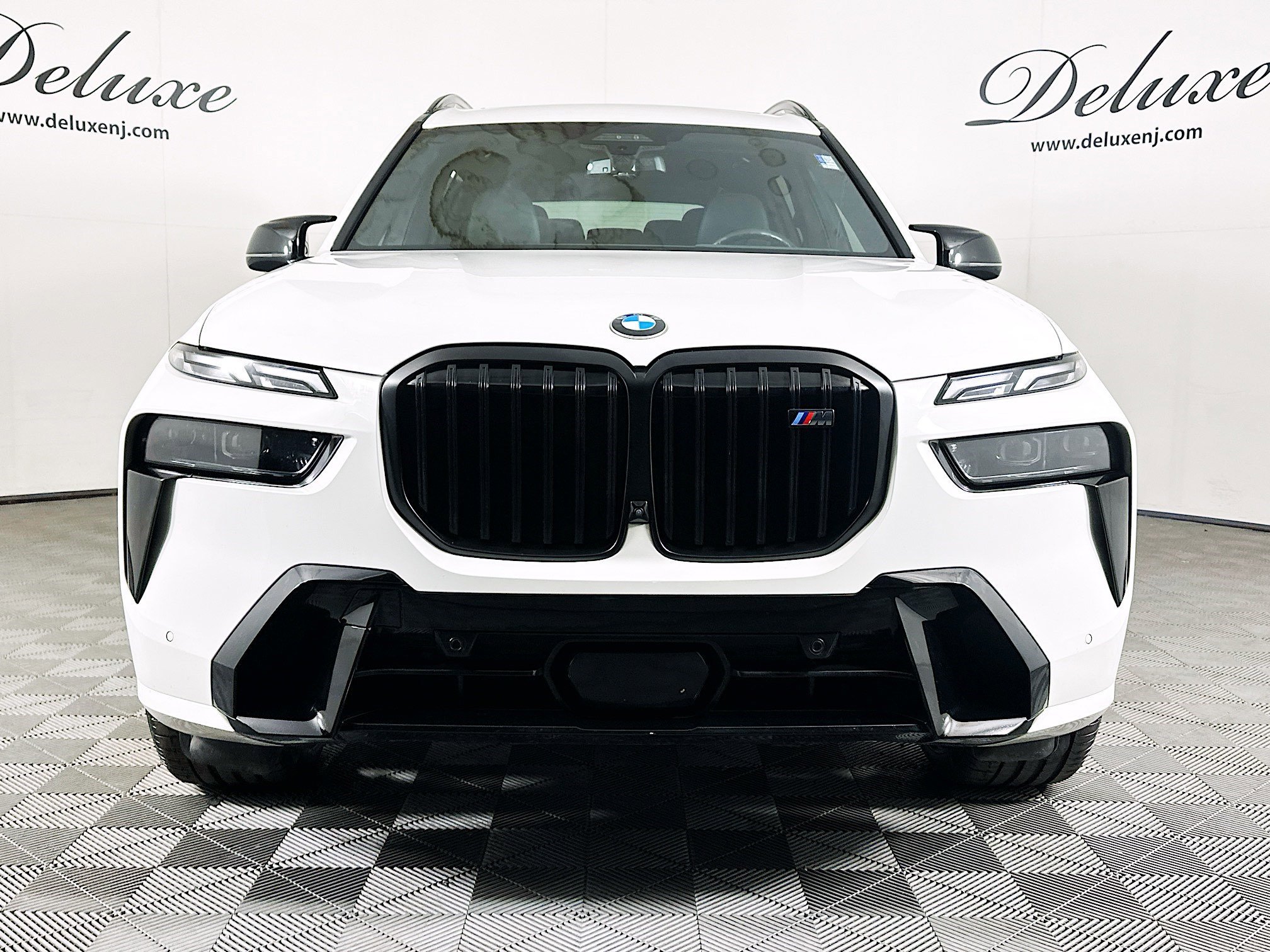 Used 2025 BMW X7 M60i AWD/4WD image 2
