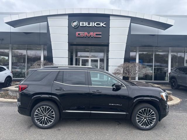 New 2026 GMC Terrain Denali w/ LPO, Black Badging Package image 34