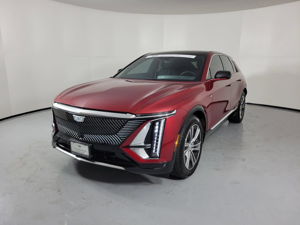 Used 2024 Cadillac Lyriq Luxury RWD image 2