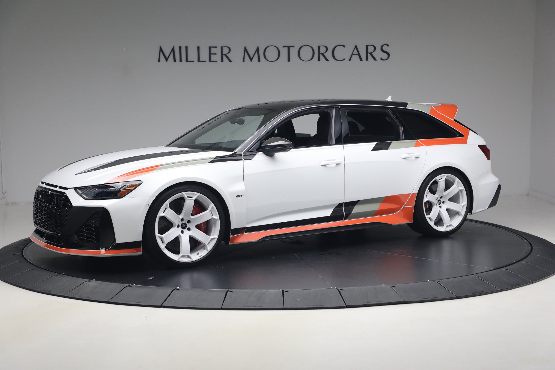 Used 2025 Audi RS 6 performance AWD/4WD image 2