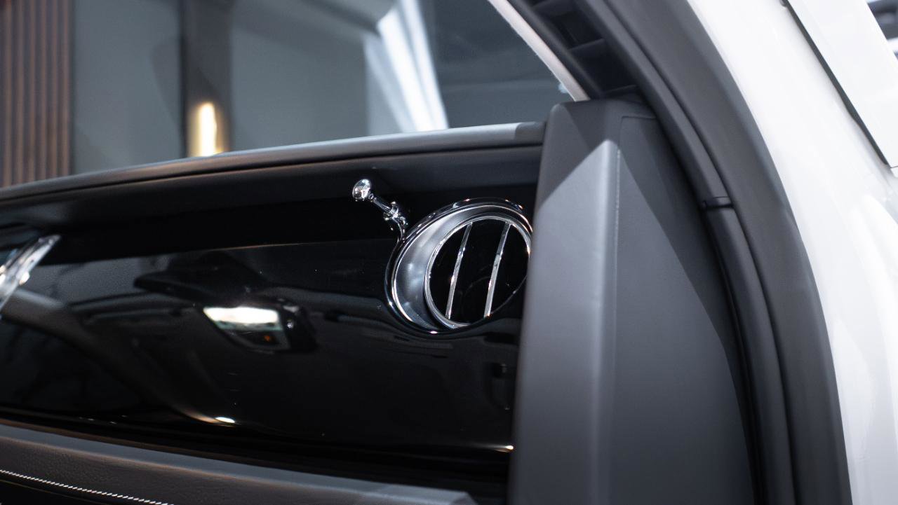 Used 2017 Rolls-Royce Ghost image 27