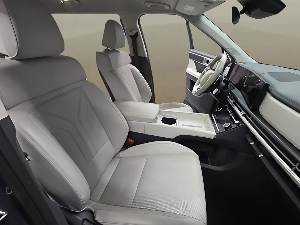 Certified 2025 Hyundai Santa Fe SEL image 21