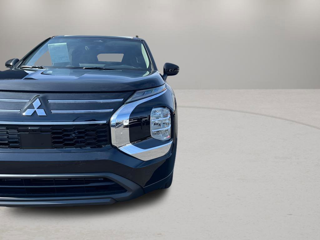New 2026 Mitsubishi Outlander ES image 5