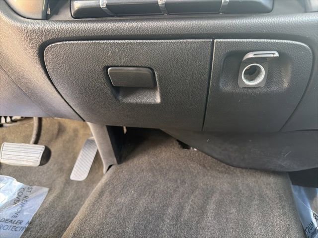 Used 2018 Chevrolet Silverado 1500 LT image 27