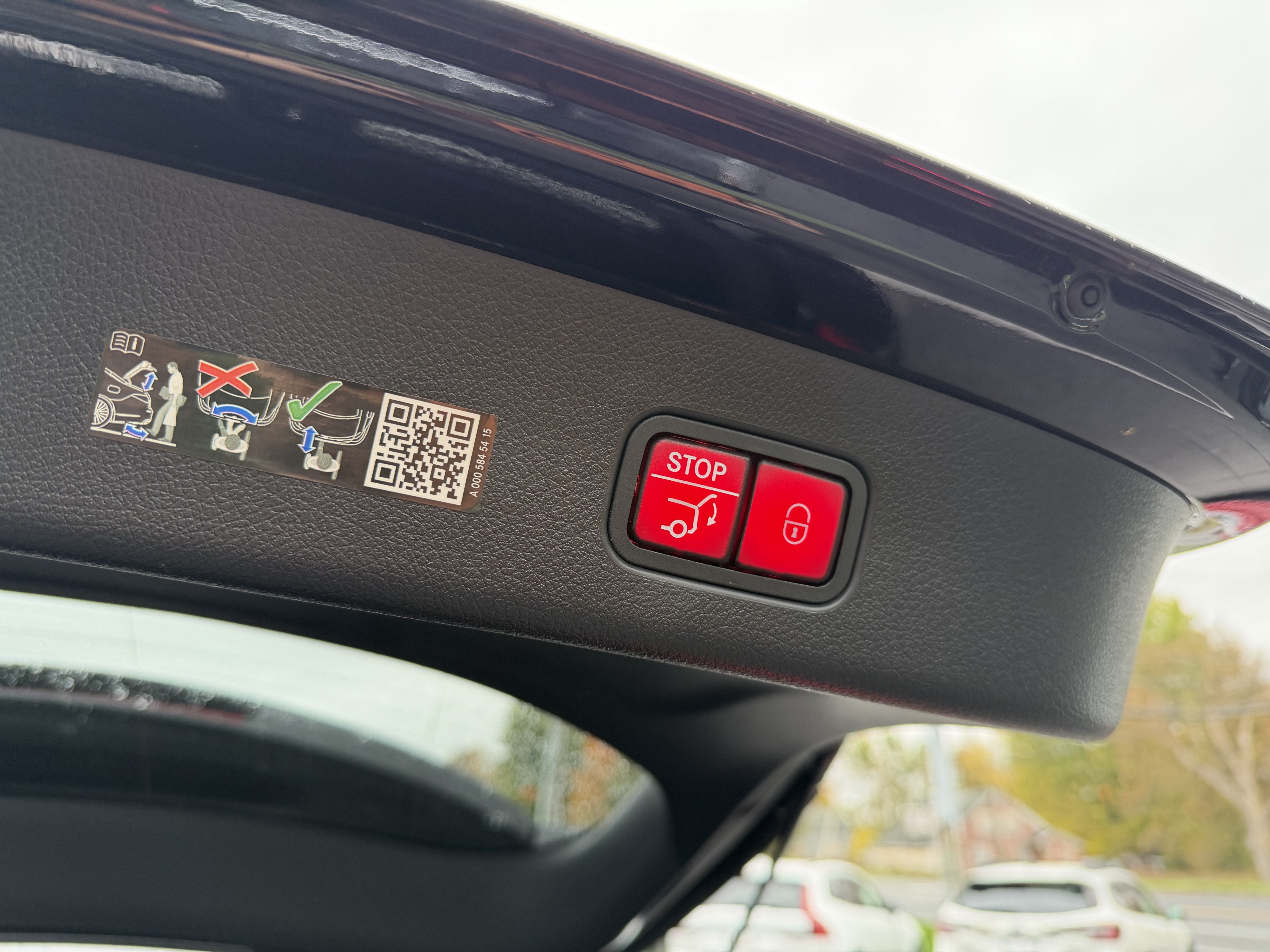 Used 2023 Mercedes-Benz GLC 300 4MATIC image 24