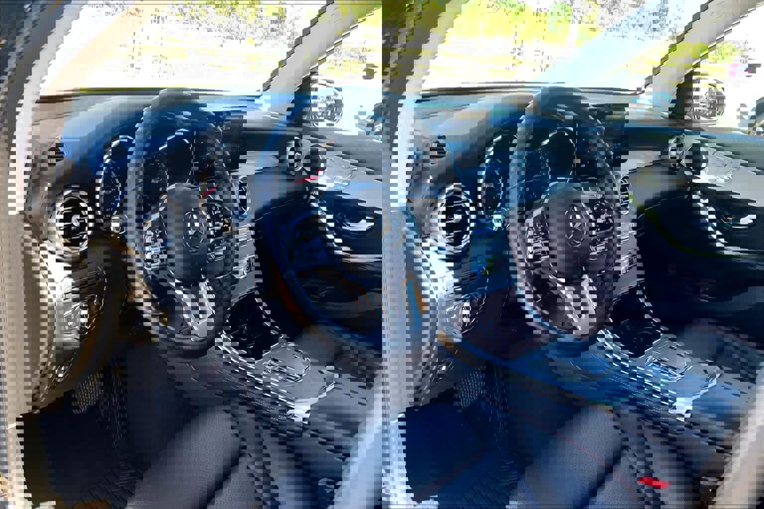 Used 2021 Mercedes-Benz GLC 300 image 17