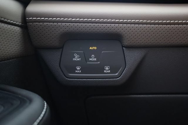 New 2026 Volkswagen Atlas SEL AWD/4WD image 19
