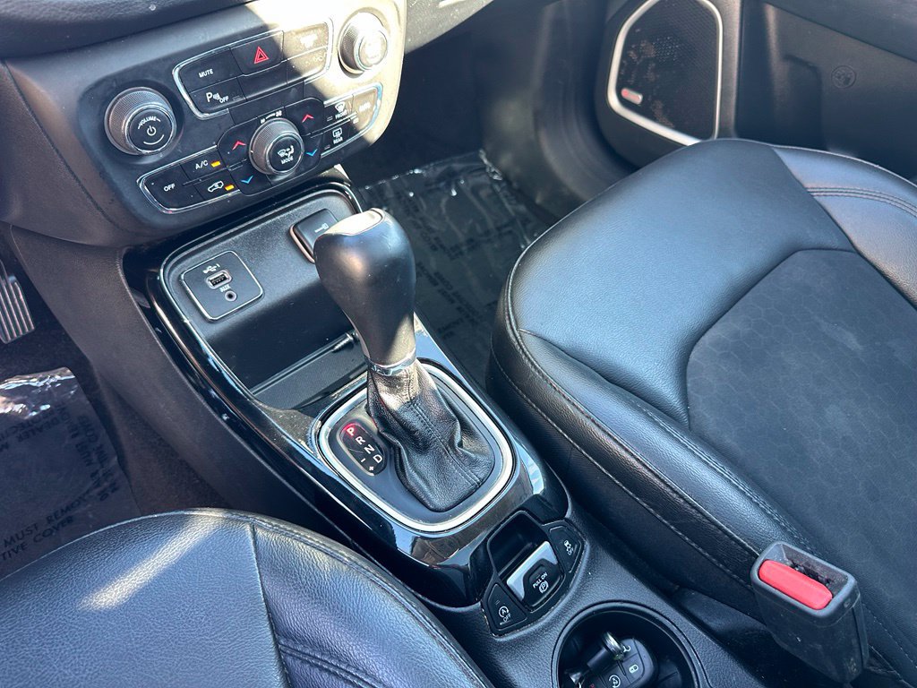 Used 2019 Jeep Compass Latitude FWD image 32