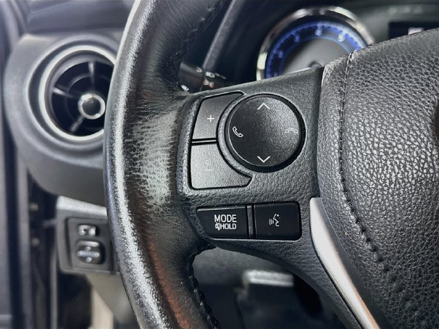 Used 2018 Toyota Corolla SE FWD image 13