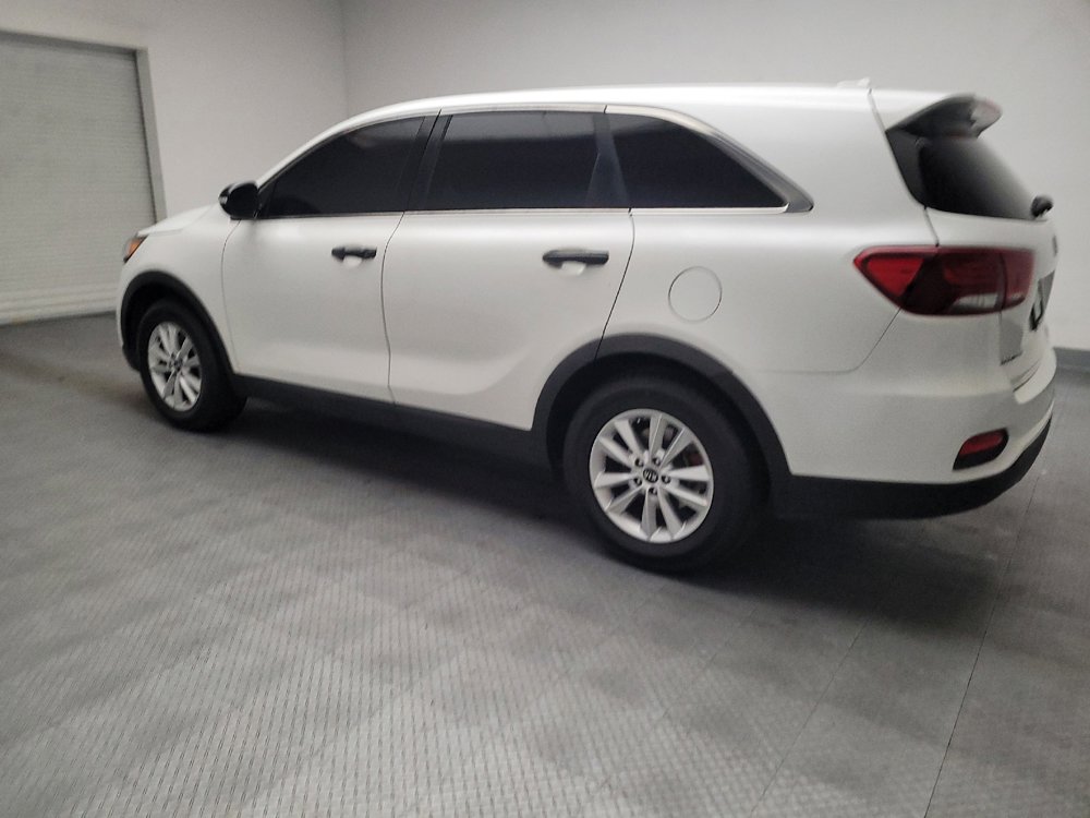 Used 2019 Kia Sorento FWD image 3
