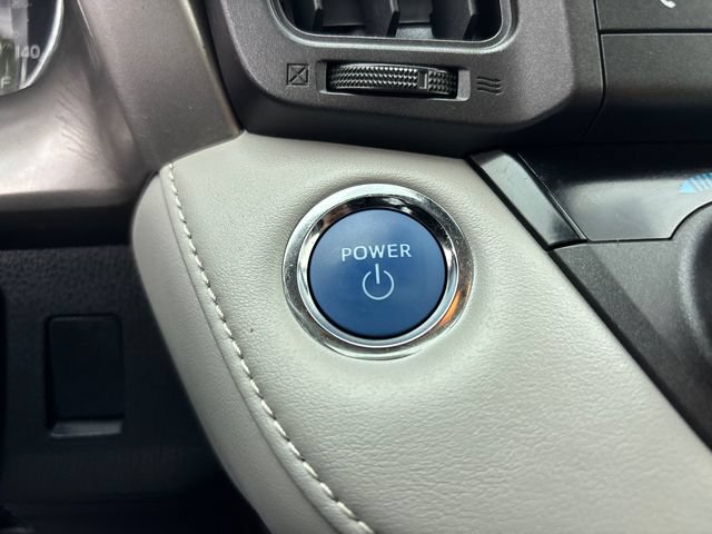 Used 2017 Toyota RAV4 XLE w/ Convenience Package AWD/4WD image 18