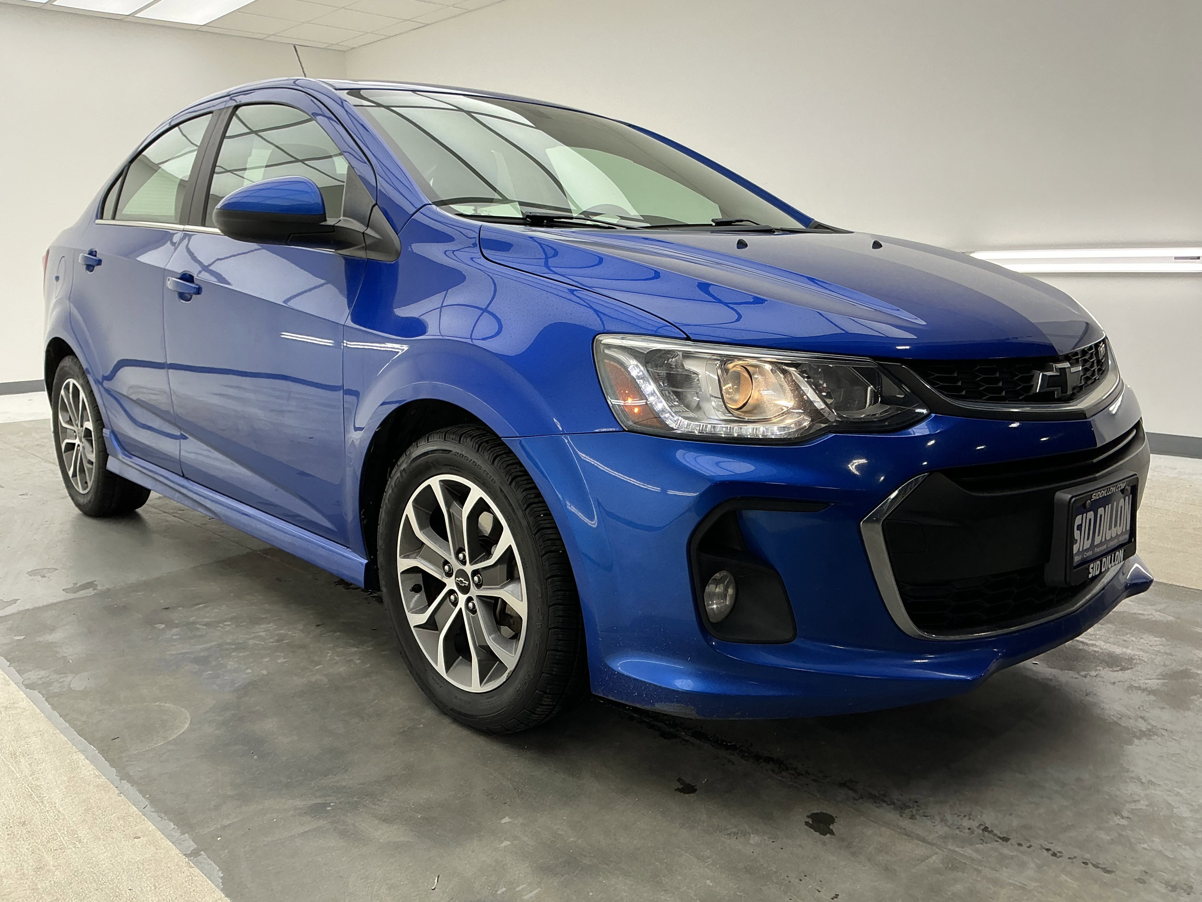 Used 2019 Chevrolet Sonic LT w/ Convenience Package image 3