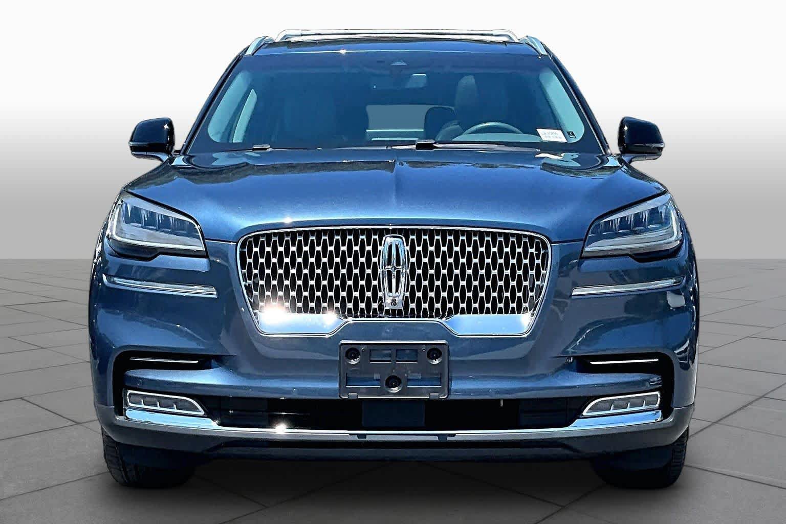 Used 2020 Lincoln Aviator Reserve w/ Equipment Group 201A RWD image 4