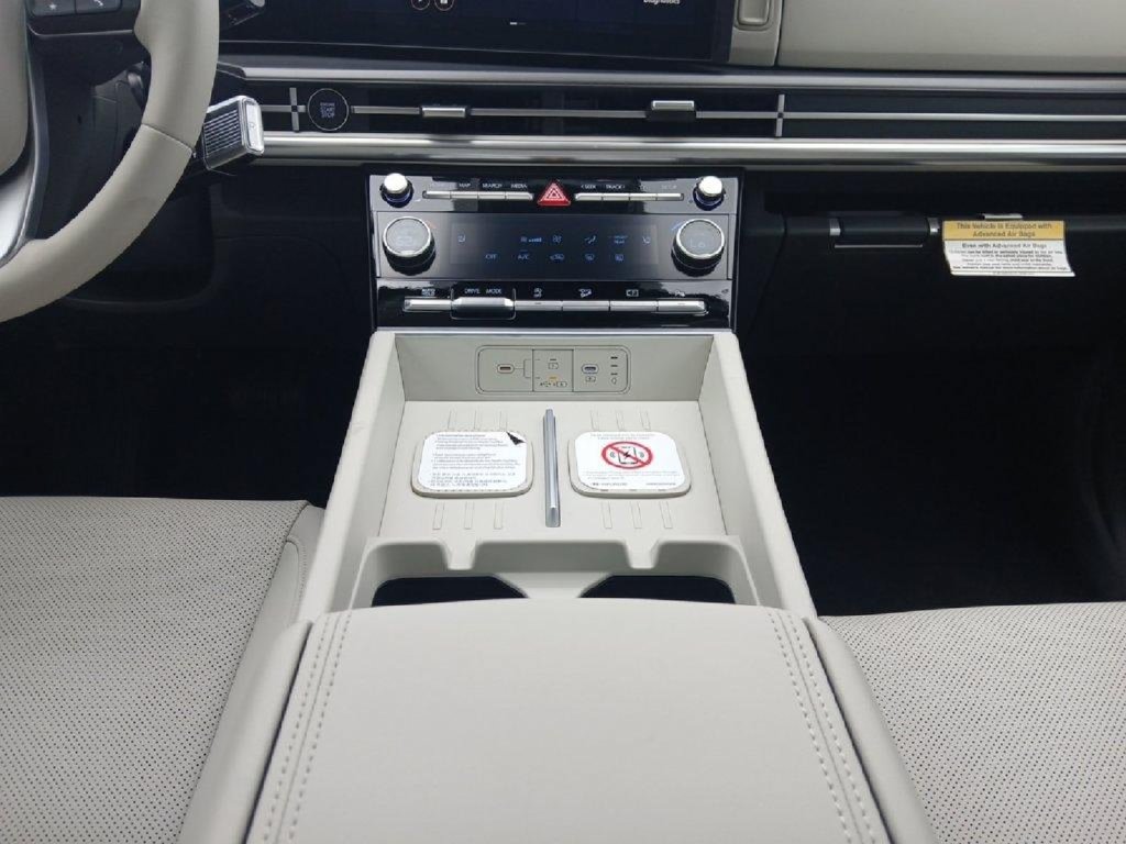 New 2026 Hyundai Santa Fe SEL FWD image 11