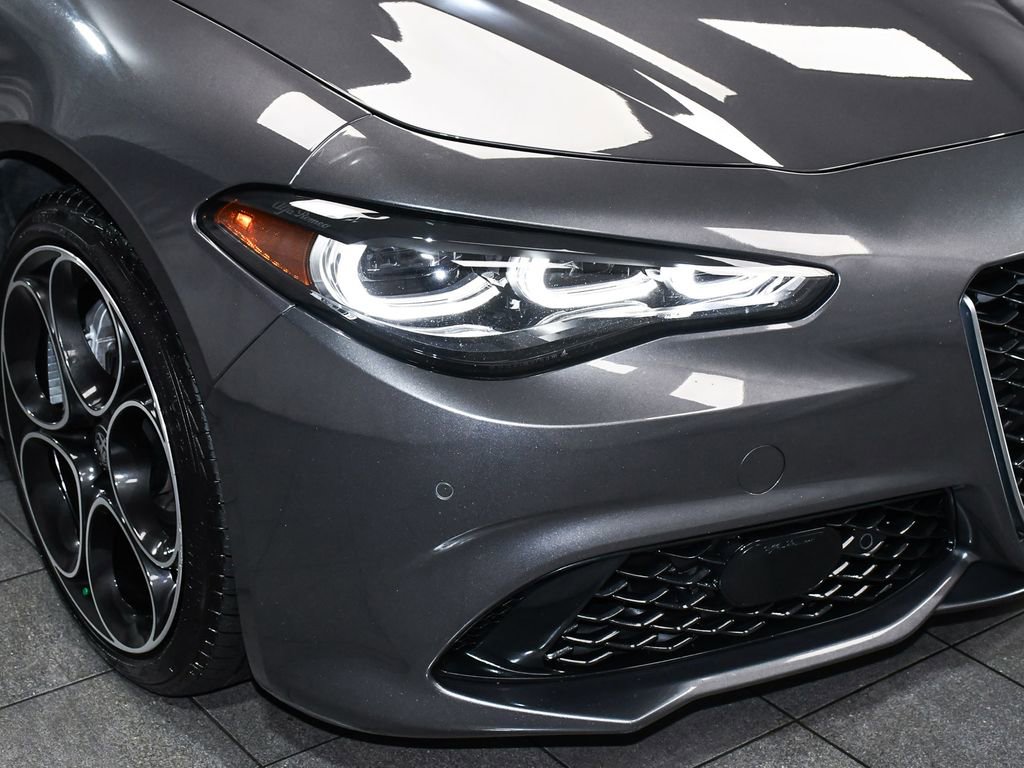 Used 2024 Alfa Romeo Giulia Ti AWD/4WD image 71