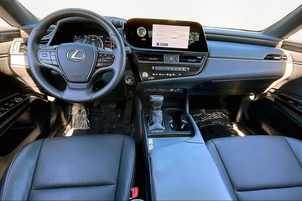 Used 2024 Lexus ES 350 w/ Premium Package image 8