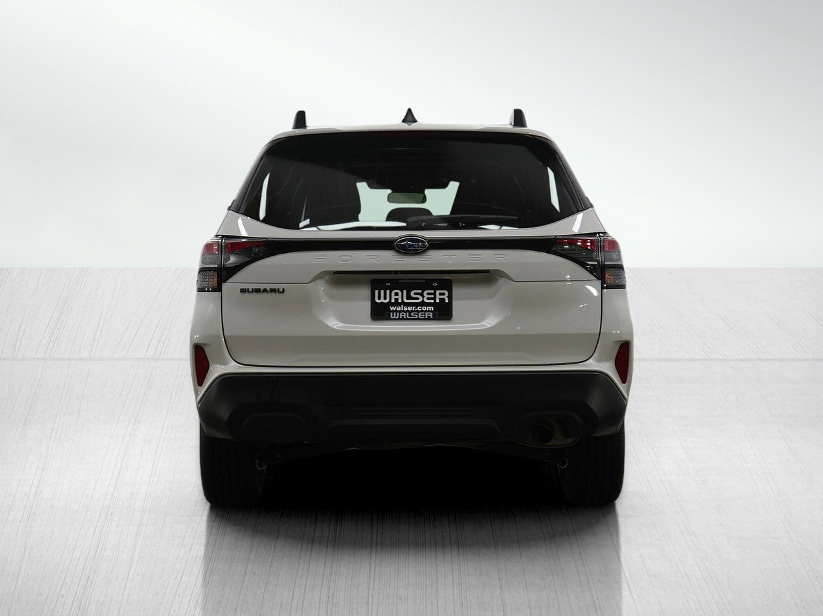 Used 2025 Subaru Forester Premium image 4