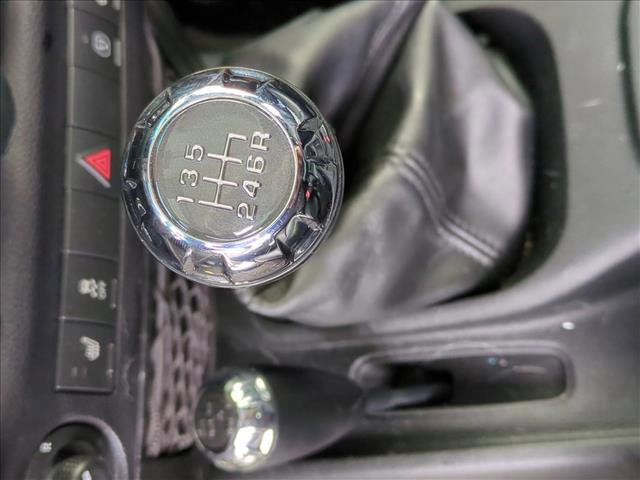 Used 2018 Jeep Wrangler Unlimited Sahara image 9