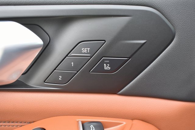 Used 2024 BMW X5 M60i image 16