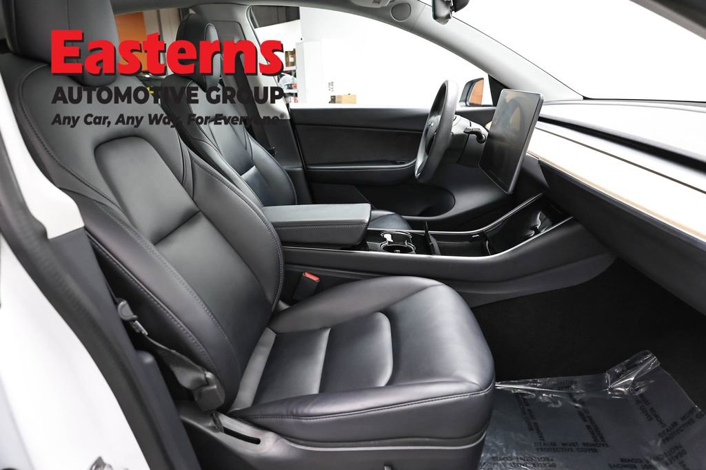 Used 2020 Tesla Model Y Long Range image 18