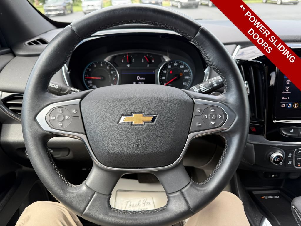 Used 2023 Chevrolet Traverse LT AWD/4WD image 16