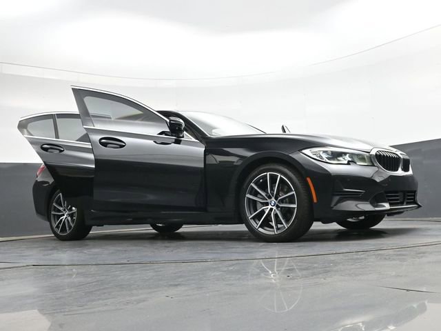 Used 2019 BMW 330i Sedan w/ Premium Package RWD image 45
