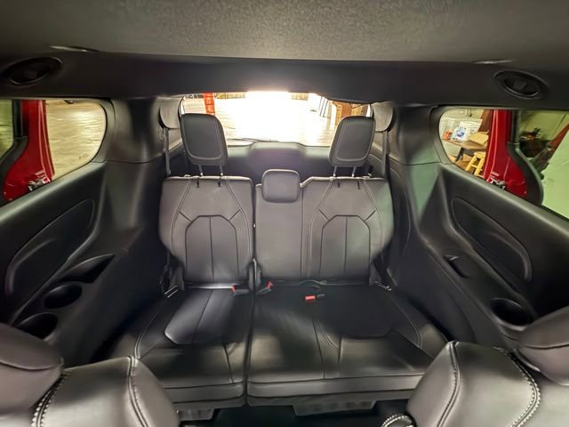 New 2026 Chrysler Pacifica Select FWD image 21