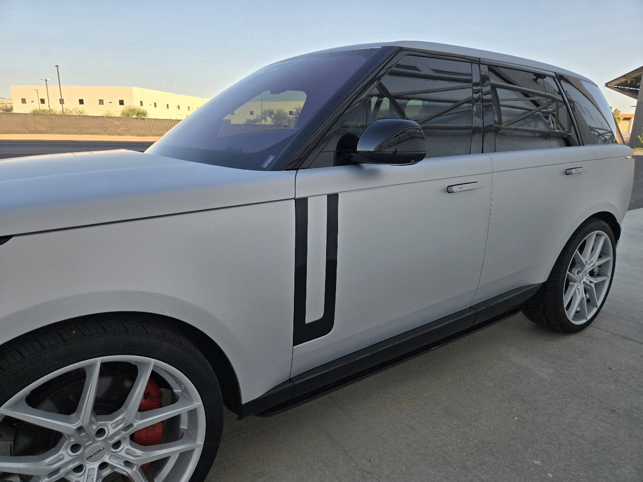 Used 2023 Land Rover Range Rover SE image 19