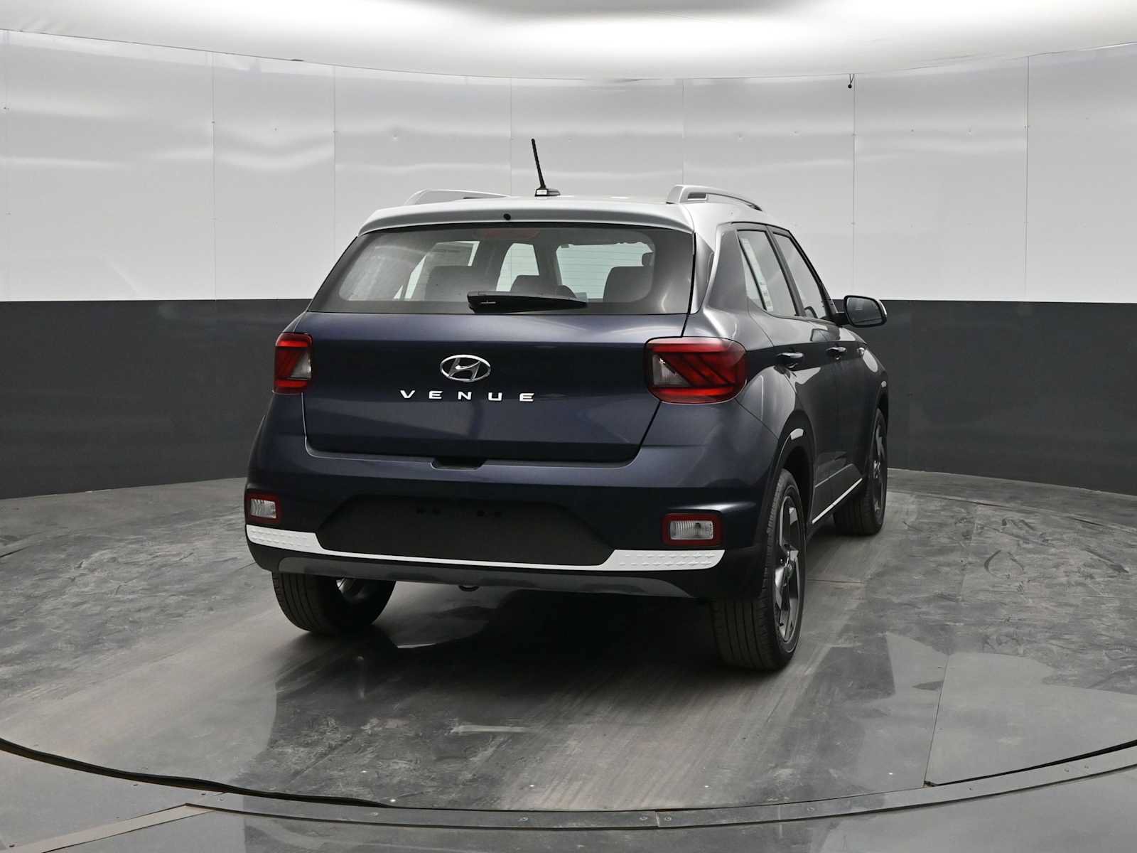New 2026 Hyundai Venue SEL FWD image 6