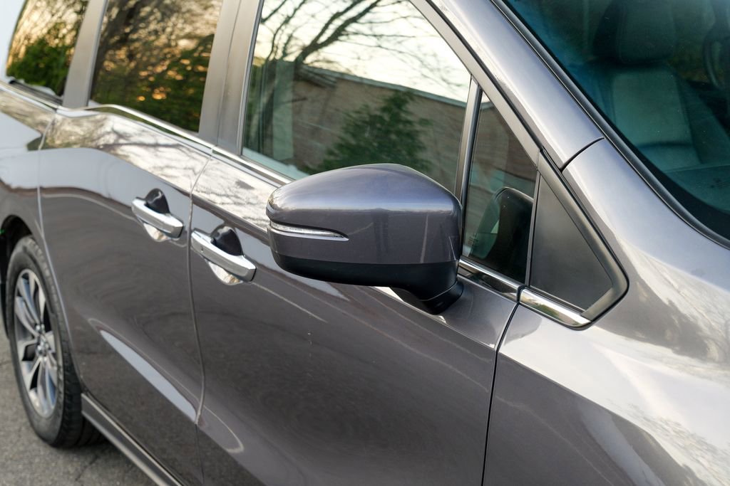 Used 2023 Honda Odyssey EX-L image 10