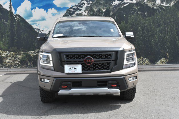 Used 2024 Nissan Titan PRO-4X w/ Pro-4x Convenience Package AWD/4WD image 5