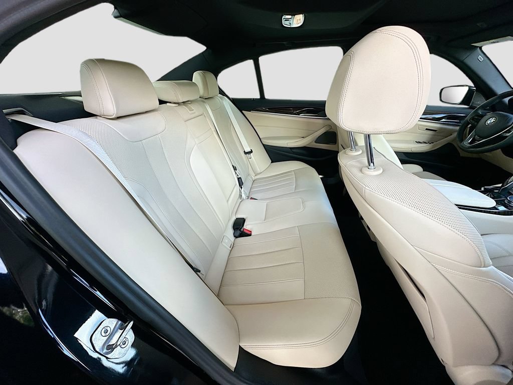 Used 2023 BMW 530i xDrive w/ Premium Package AWD/4WD image 23