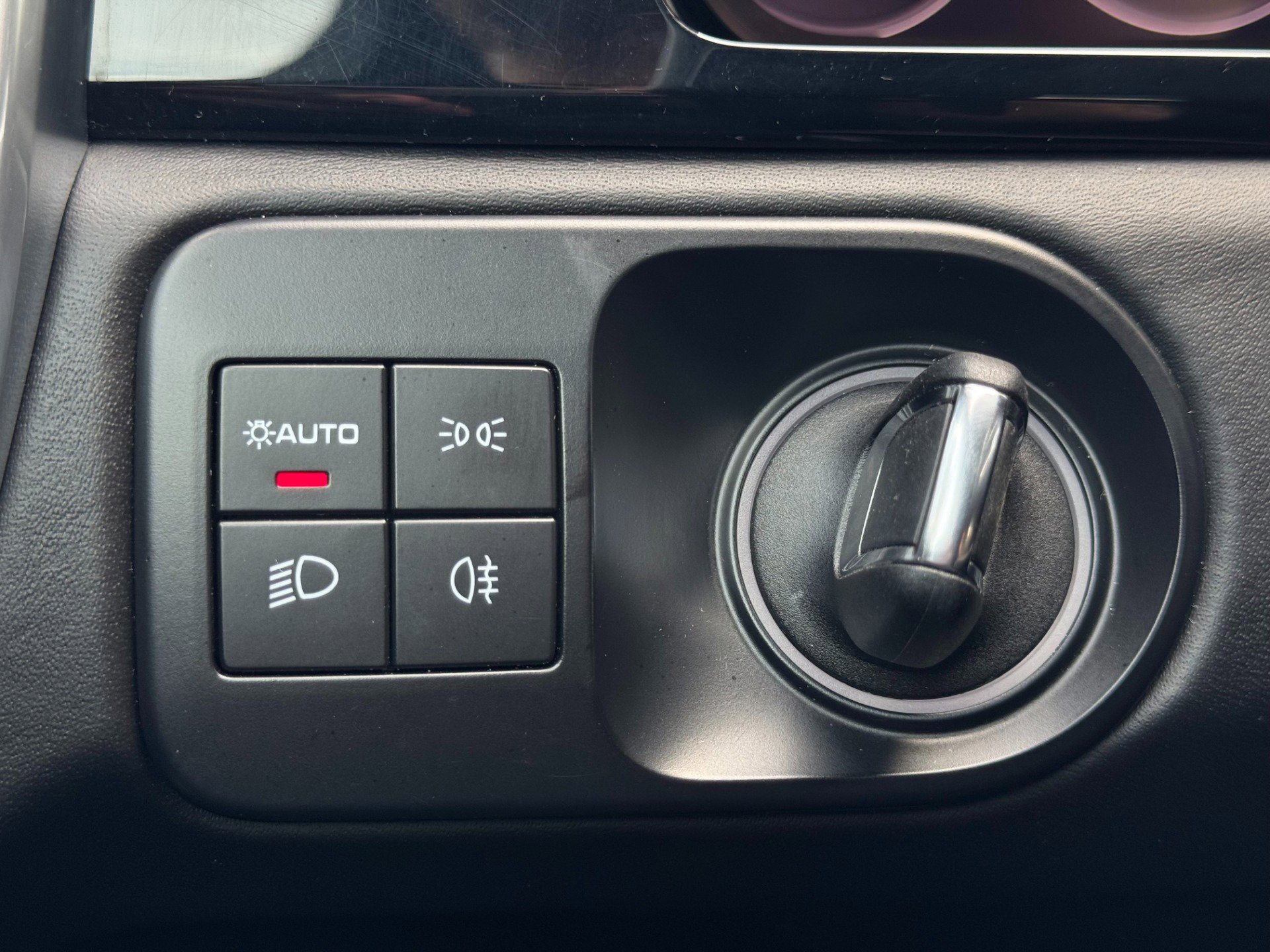 Used 2022 Porsche Cayenne GTS image 35